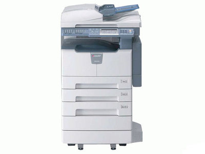 專業(yè)復(fù)印機(jī)維修團(tuán)隊(duì)，為您提供可靠的在線服務(wù)與長期技術(shù)支持